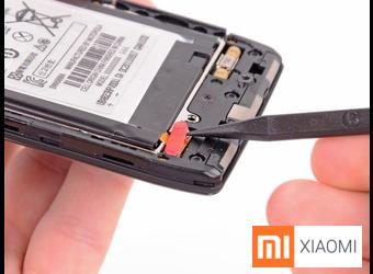 Замена аккумулятора в  телефоне Xiaomi Redmi Note 5A